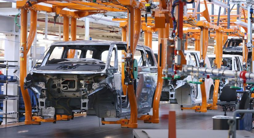 Fegyvergyártásra áll át a Volkswagen, felhagy az autókkal
