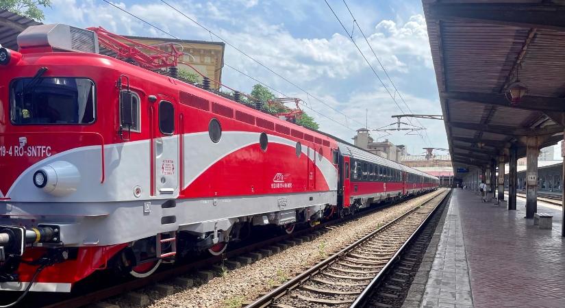 Eltörött a sín, elakadtak a vonatok