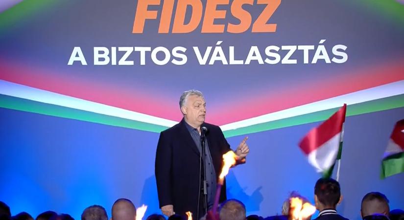Orbán a kedves tiszás fiatalok szavazatait próbálta megszerezni Esztergomban
