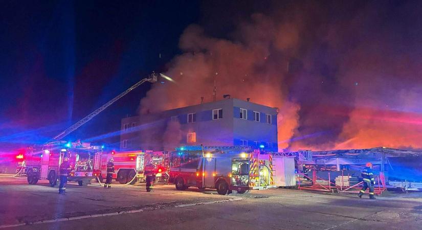 Őrizetben a csehországi hadiipari üzem elleni terrortámadás gyanúsítottjait