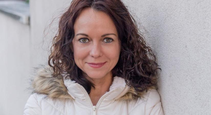 Visszalép Szabó Tímea