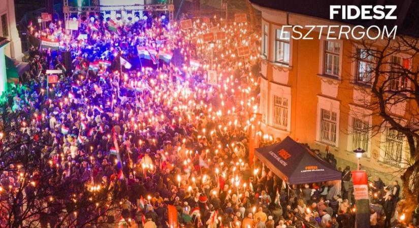 Orbán Viktor: ha ukránbarát kormányt választunk, adósrabszolgává tesznek benneteket