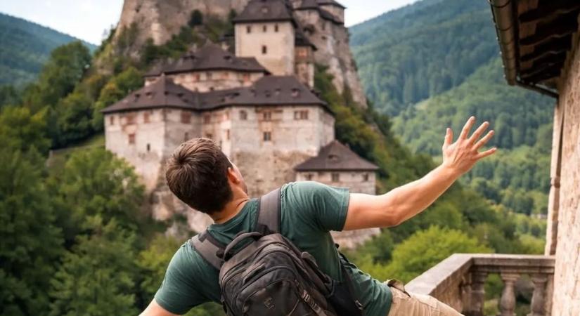 Rejtélyes tragédia Árva váránál: lezuhant egy turista a történelmi épületről