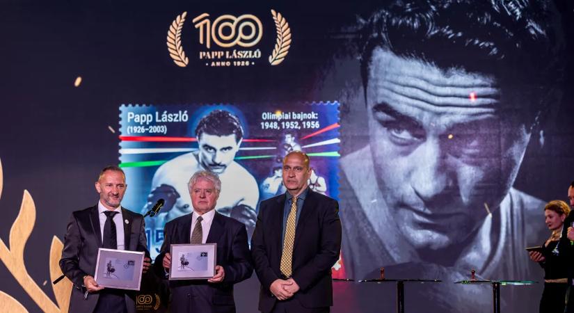 Profi mérkőzésekkel és egész napos programmal emlékeztek a 100 éve született Papp Lászlóra