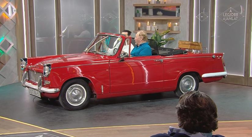 20 év után megválik az autójától – megható, mire fordítja az összeg egy részét