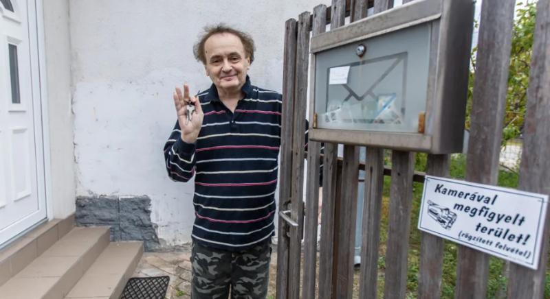 Galla Miklós hat órán át hevert a földön, mire kihívta a mentőket