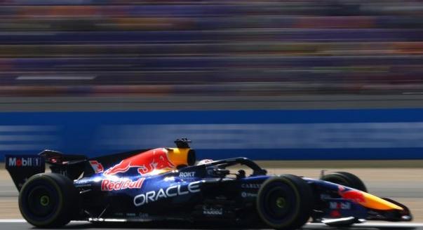 Belenyúl az időmérős energialimitbe az FIA