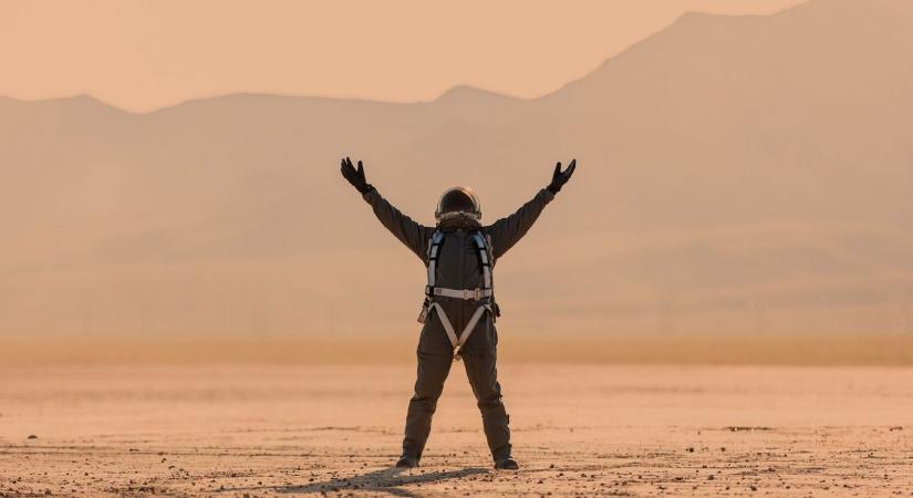 Így változna meg az ember a Marson