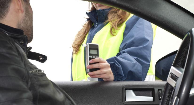 A bakonyaljai sofőr duplája a rendőröket is meglepte, ez már a felelőtlenség csúcsa