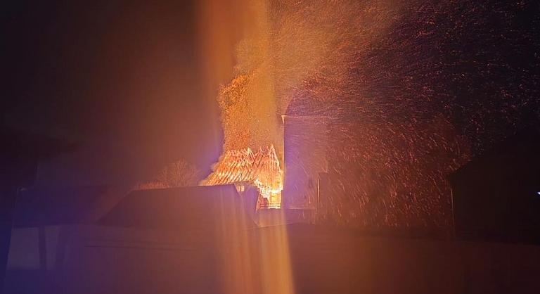 Hatalmas tűz pusztított egy 12. századi német várban