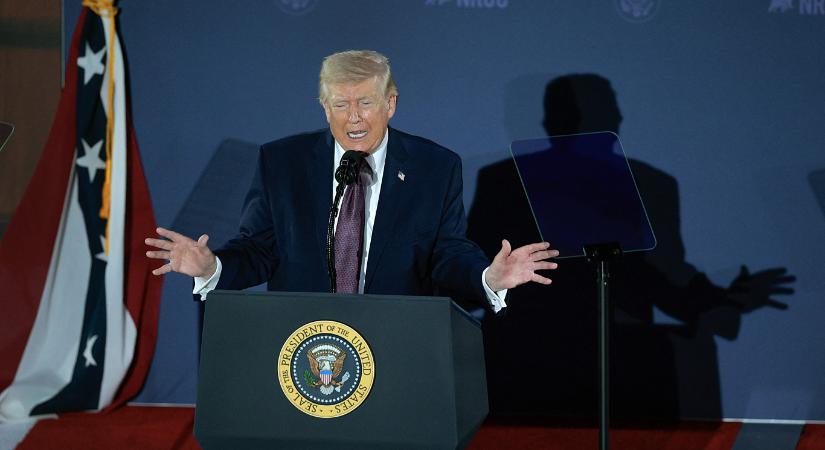 Trump szerint Irán „fél” beismerni, hogy tárgyal, Teherán tagadja, hogy bármilyen egyeztetés zajlana