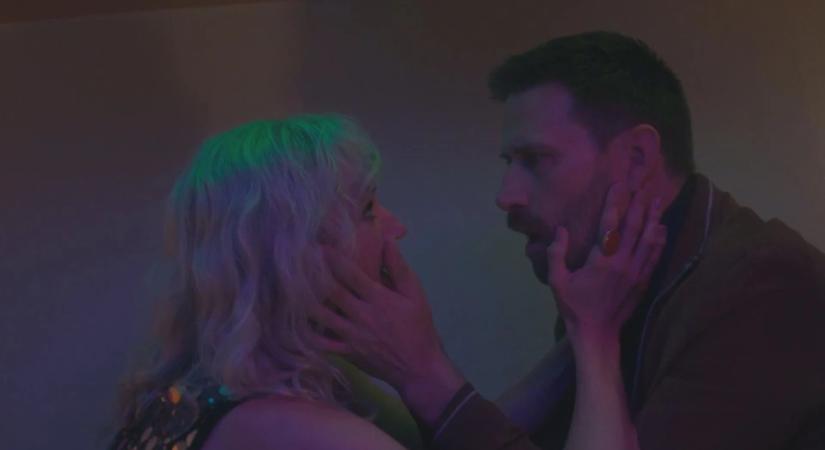 Újabb fordulat A renitensben: Reni és Attila kalandja minden határt átlépett