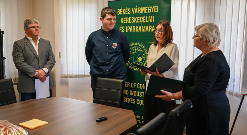 A WorldSkills vármegyei indulóját támogatta idén az iparkamara