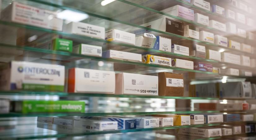 Vizsgálatot indított a gyógyszerhatóság a sürgősségi fogamzásgátló kiadását elvi okokból megtagadó dunakeszi patika ellen