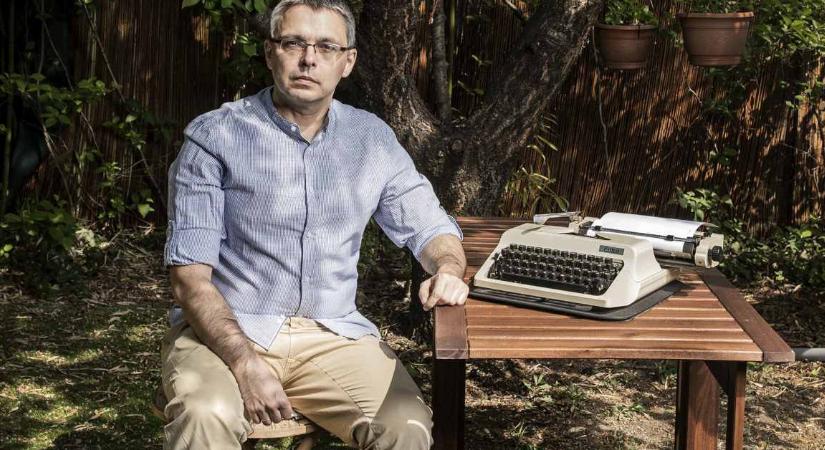 Dragomán György: Minden tiszteletem Szabó Bencéé és a bátor, névtelen informatikusoké