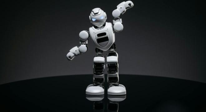 A robotok nekünk dolgoznak, nem helyettünk