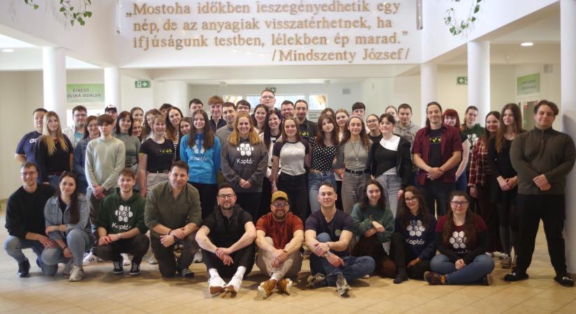 Kaptár Keleti hétvége