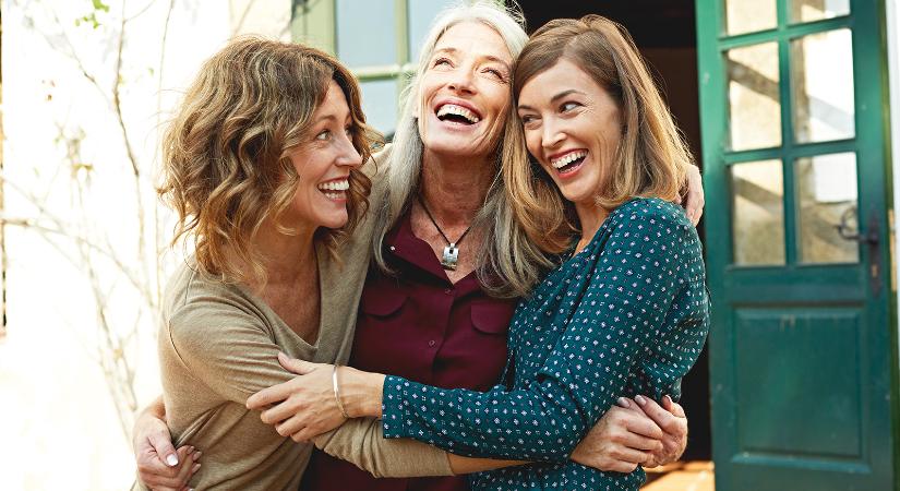 Éhe a szépnek… – V. Kulcsár Ildikó jegyzete