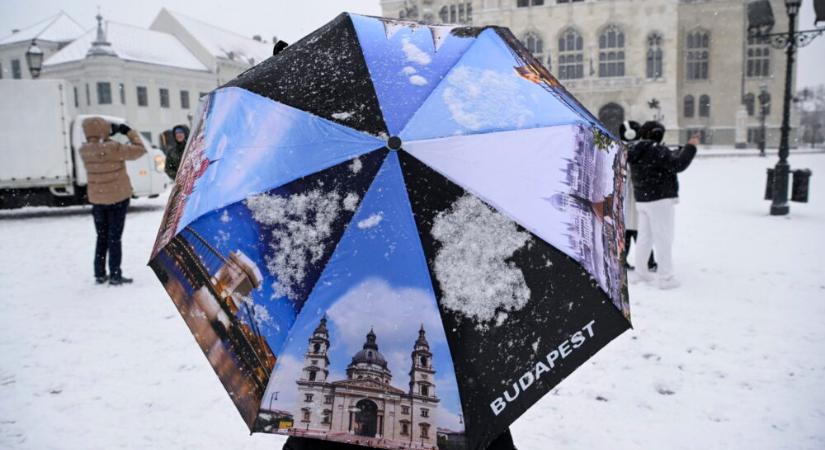 Februárban sem fékezett a hazai turizmus