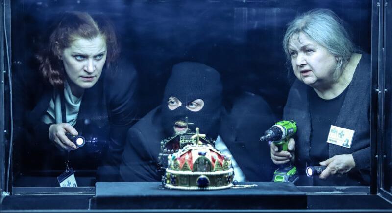 Online az Örkény Színház különleges Macbeth előadása – Interjú Takács Nóra Diánával