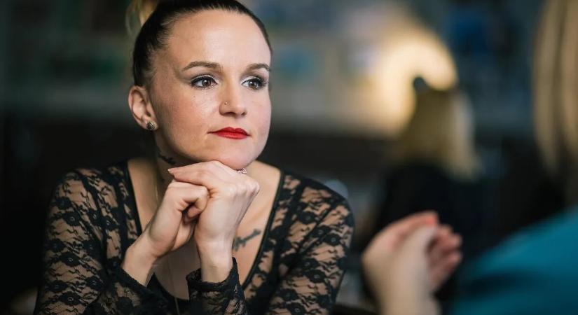 Kollányi Zsuzsi kiakadt: „Azért vagyok erős nő, mert muszáj annak lennem!”