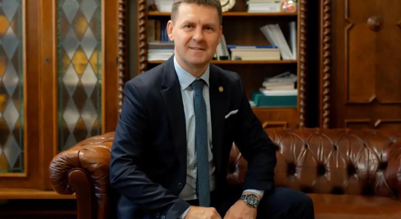 Visszalépett az indulástól Szabó Sándor, Szeged ellenzéki képviselője