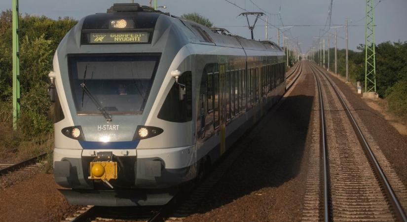 Vasárnap óraátállítás, debreceni járatokat is érint a változás!