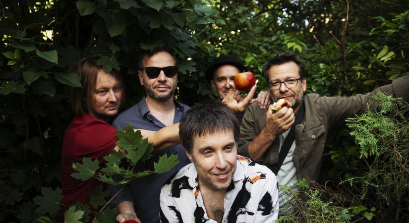 A szürke rendes megfestése: a dupla album programadó dalával debütál a Kiscsillag