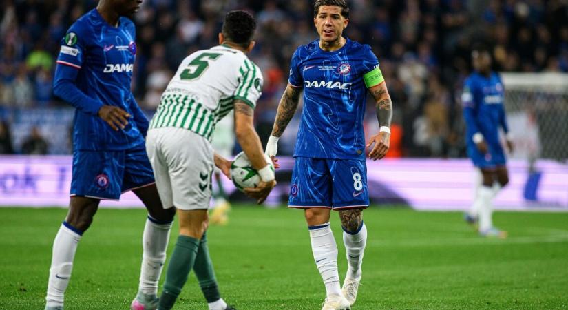 Széteshet a Chelsea, de 200 millió eurót kaphatnak érte