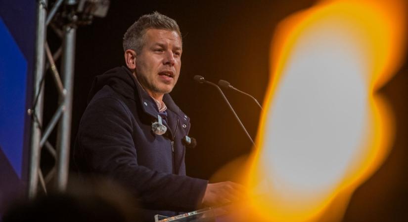 Kicsúszott a beismerés: ukrán recept szerint akarják akár halálos zavargások árán megbuktatni a magyar kormányt