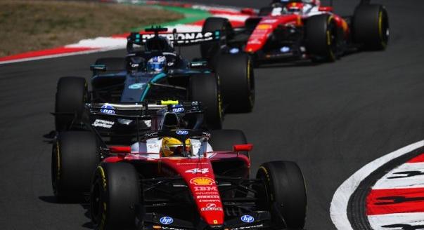 „Ez a versenyzés legjobb formája: mint a gokartban!” – Hamilton