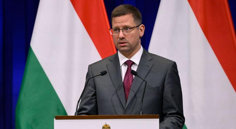 Gulyás Gergely: Kémekdés miatt feljelenti az igazságügyi miniszter Panyi Szabolcsot! – élőben a Kormányinfó (VIDEÓ)
