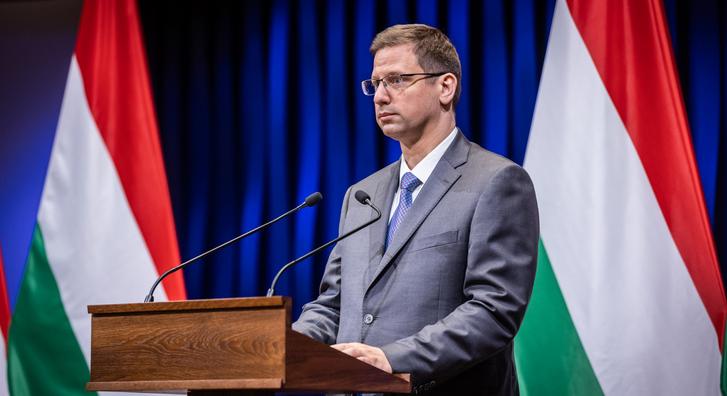 Gulyás Gergely kémnek nevezte Panyi Szabolcsot, az igazságügyi miniszter feljelentést tesz