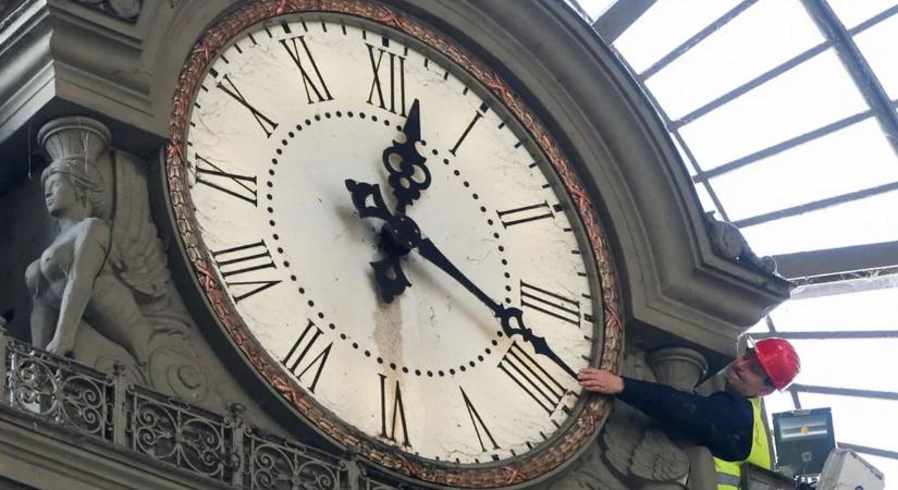 Óraátállítás 2026-ban - Néhány nap és kezdődik a nyári időszámítás