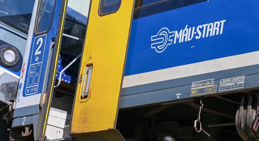 Egy hónapra leállítja a MÁV a közlekedést ezen a fontos vonalon: így tudja megoldani a közlekedést, aki erre utazna