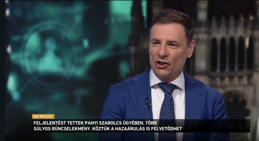 Téboly: Tuzson Bence szerint Panyi Szabolcs önfeljelentést tett és maga mesélte el a sztoriját, miközben a valóságban a kormánymédia tette közzé egy lehallgatott telefonbeszélgetését