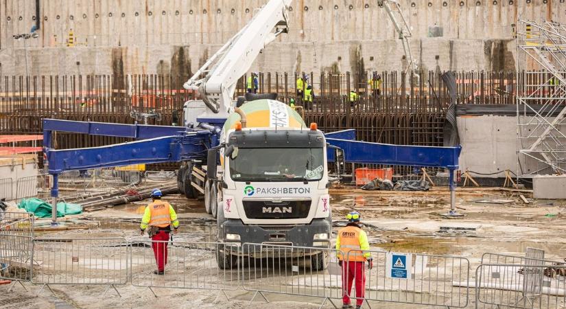 Nem mindennapi monstrumot állítottak munkába (fotók)