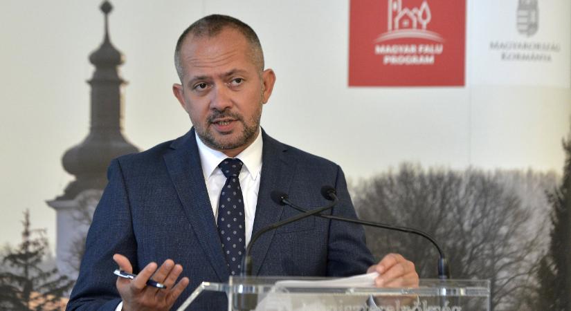 „Tud magyarul?” – kérdezett vissza Gyopáros Alpár, amikor a felesége telkén épülő házról kérdezte a Partizán