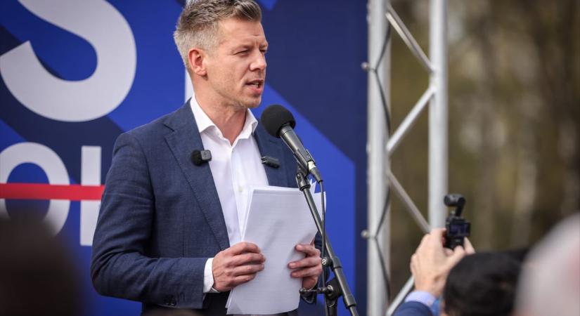 Magyar Péter: Azért akarták kiiktatni a Tisza informatikusait, mert megtalálták a Pegasus utódját, a Candirut a gépeiken