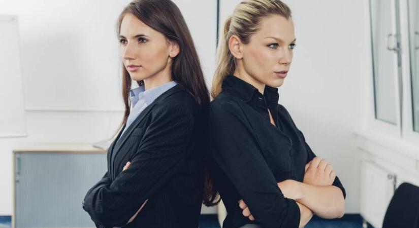 6 jel, hogy valaki titokban irigy rád – Sokszor a közeli ismerősök viselkednek így