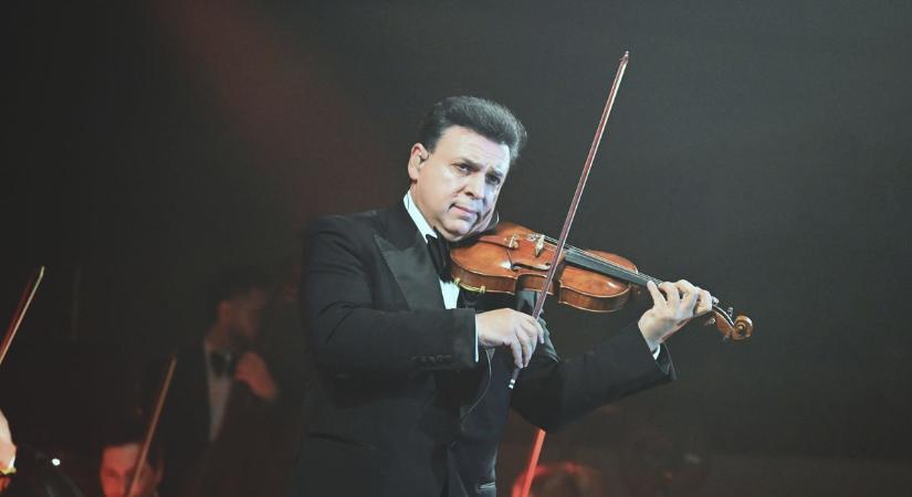 Szerencsekoncert Mohácson: Mága Zoltán és vendégei szórakoztatják a közönséget