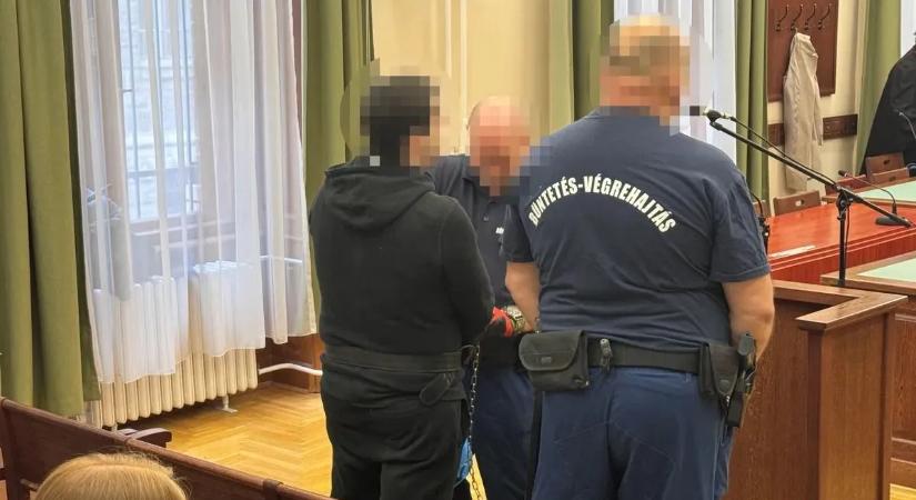 „Bárcsak visszacsinálhatnám” – megszületett az ítélet az anyagyilkos ügyében