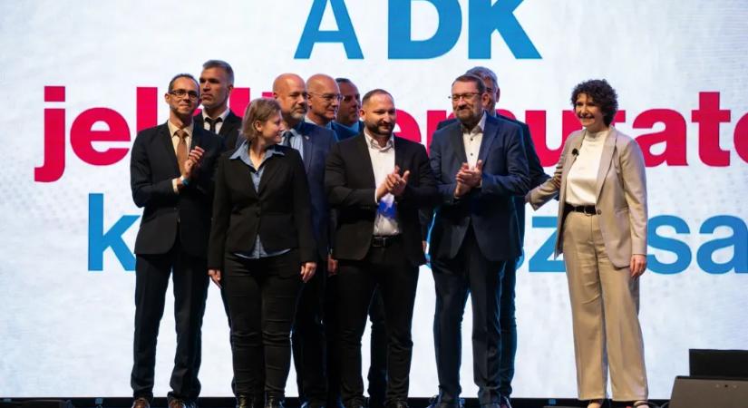 Ha kármentés, ha gesztus volt, a nyomás csak nőtt a DK-s jelölteken, hogy lépjenek vissza