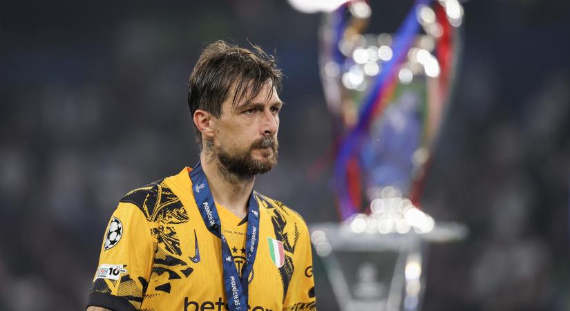 Véget érhet Acerbi interes korszaka, három védőtől is elköszönhet a klub