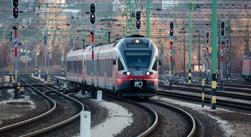 Vasúti közlekedés a győri fővonalon: jelentősen hosszabb menetidő, pótlóbuszok