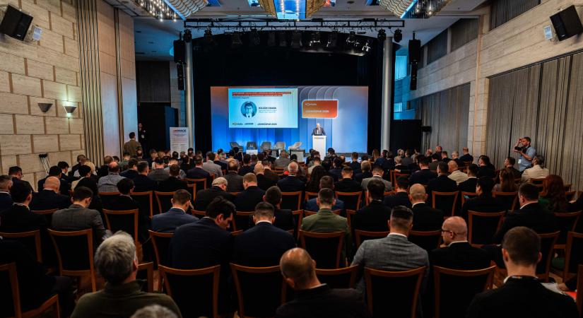 Ha nem enyhítik az uniós szabályozást, 18 milliárd eurós büntetés fenyegeti az európai autógyártókat