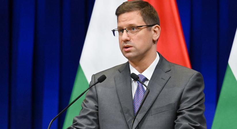Panyi Szabolcs saját hazája ellen idegen állammal együttműködve kémkedett – mondta Gulyás Gergely a kormányinfón