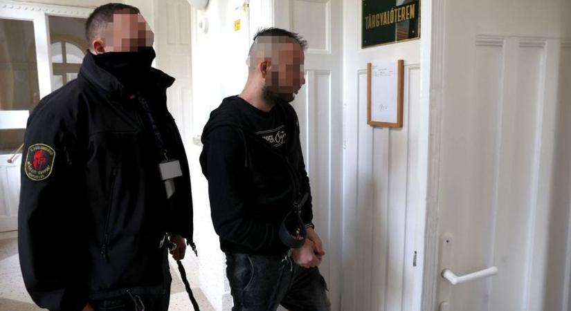 „Én csináltam, én is vettem el"- ezt írta a kegyetlen gyerekgyilkos búcsúlevelében