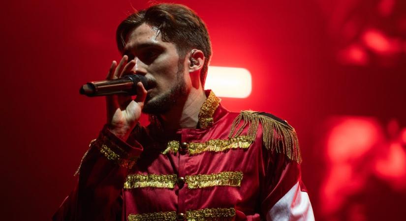 Krúbi is színpadra áll a Rendszerbontó Nagykoncerten, itt az utolsó 13 fellépő