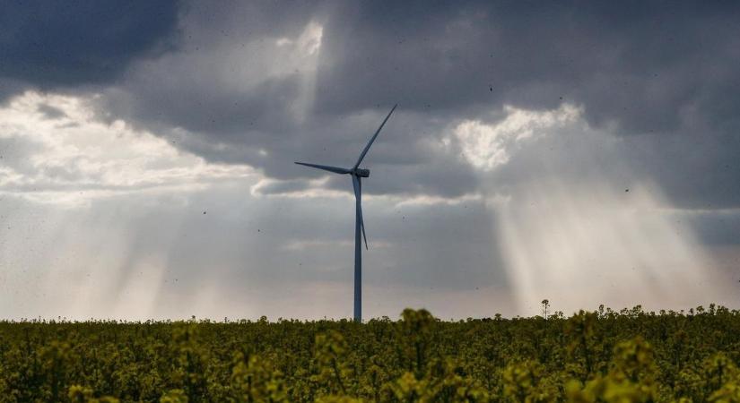 Ezt mutatják a friss előrejelzések a viharos széllel kapcsolatban - videó